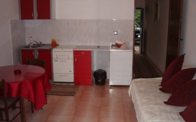 Vivijan 2 Apartments