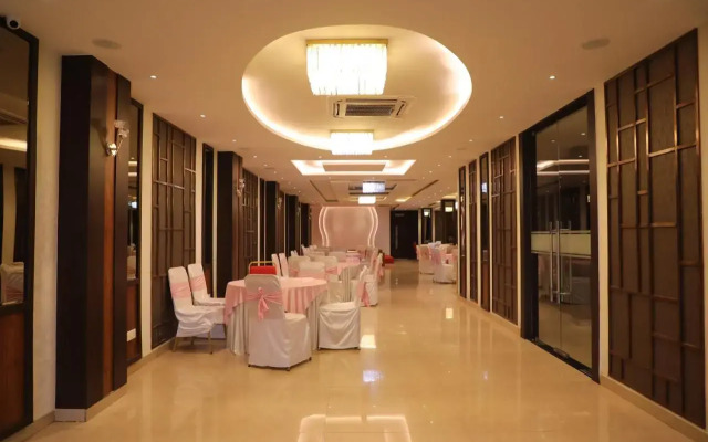 Paras Inn