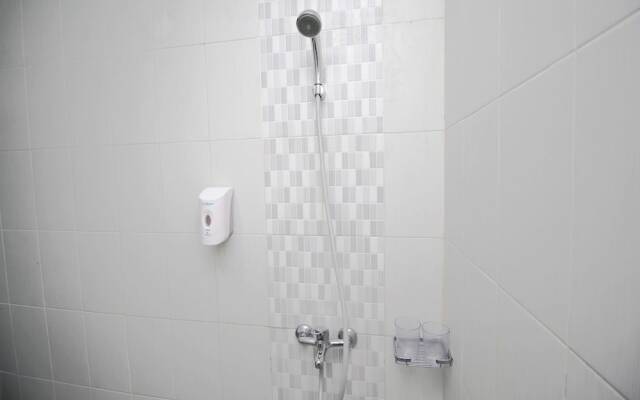 Airy Simpang Lima Anggrek Satu 18 Semarang