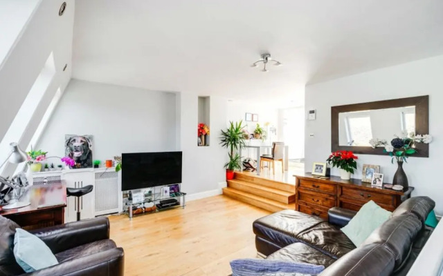 Beautiful 2-bed Apartment in London