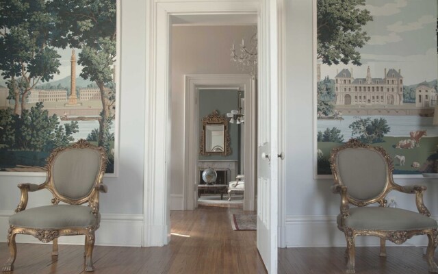 Villa DeWolf