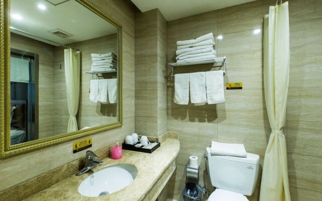 Weihai Huakun Hotel