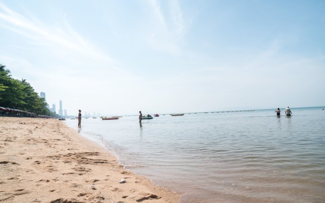 Grand Jomtien Palace Hotel