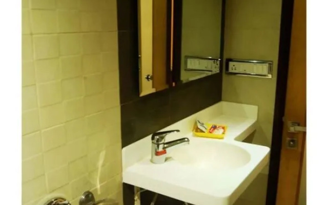 OYO Rooms Marine Lines