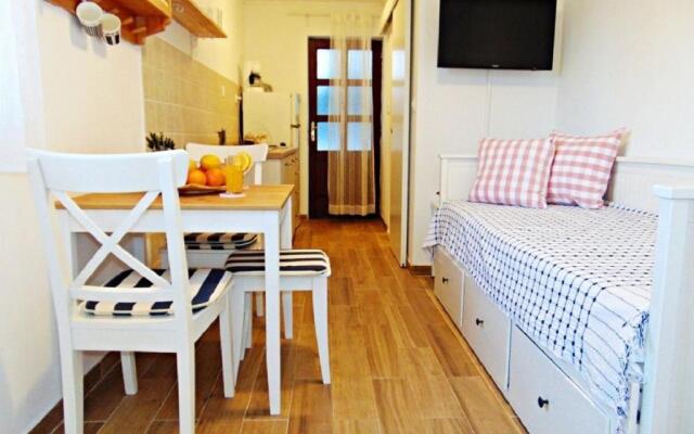 Apartments Dino - 20m from the sea