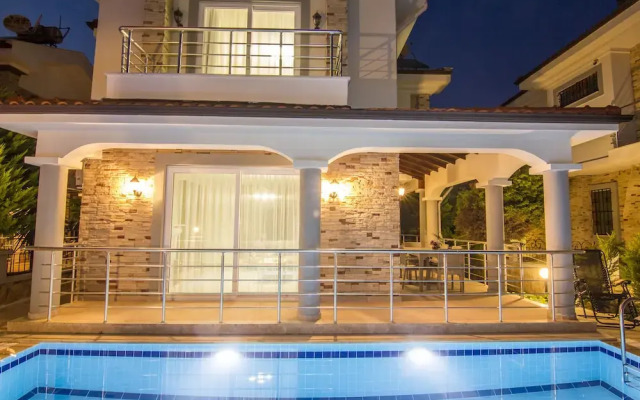 Lighthouse Lilia Villas