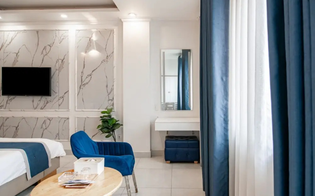 Venice 1 Hotel by ZUZU