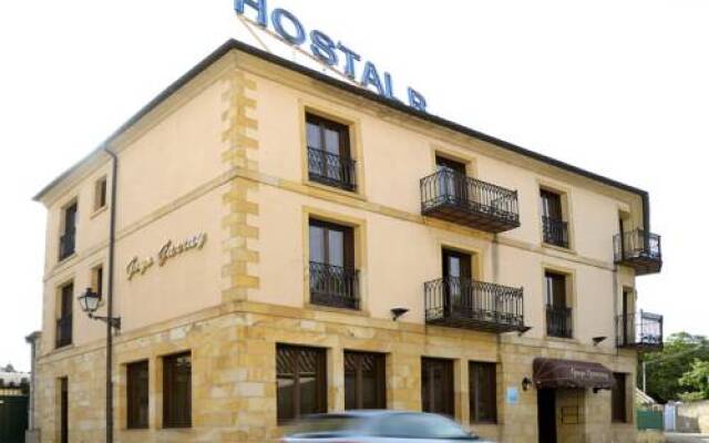 Hostal Goyo Garray