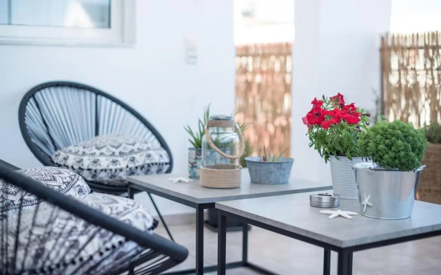 Nisos Apartment