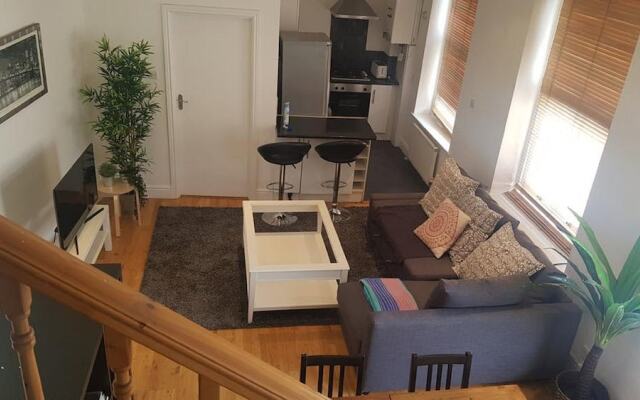 Spacious 3 Bed in the Heart of London