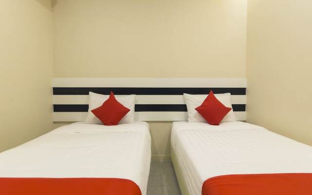 OYO 1145 Lea Guest House & Cafe