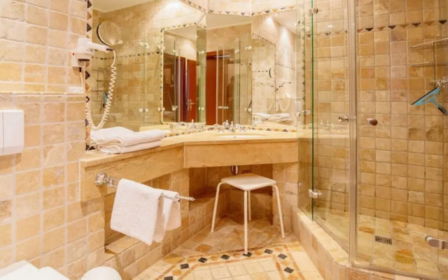 Comfort Flat With 1 Bedroom and Terrace 102