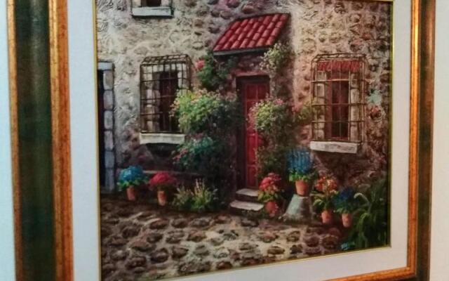 Nicolas Inn