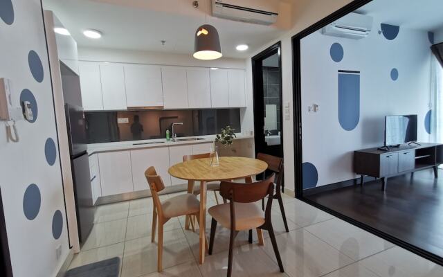 Almas Puteri Harbour By Squarenest