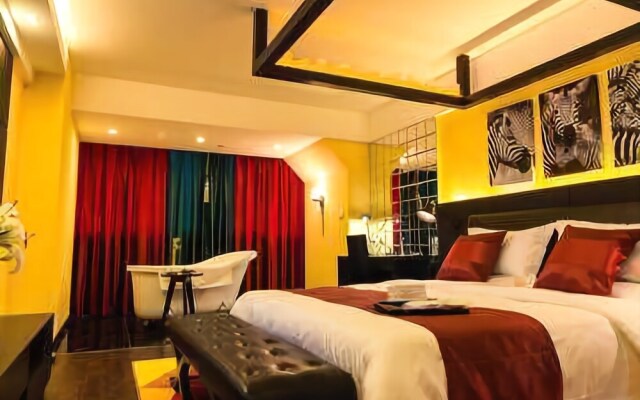 Teya Hotel