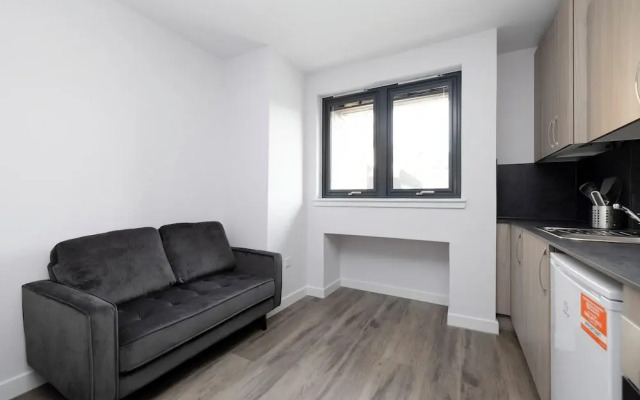 JOIVY Chic Studio near Holyrood Park