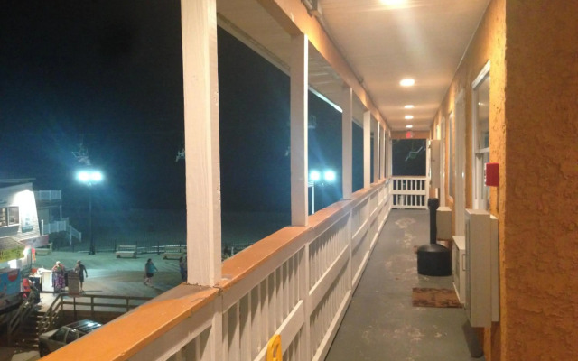 Boardwalk Hotel Charlee & Beach House Rentals