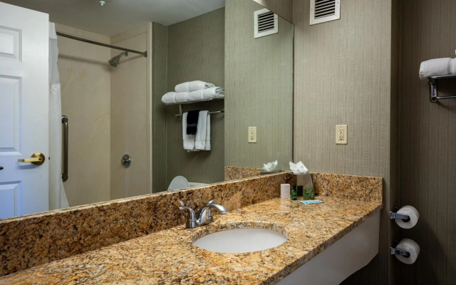 D. Hotel Suites & Spa
