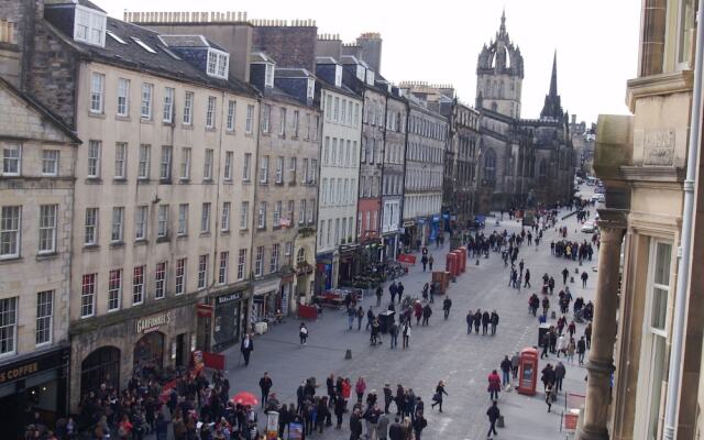 Royal Mile Mansions Apartments