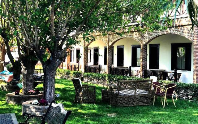 Cunda Deniz Hotel