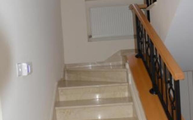 Anthorina Villa 19