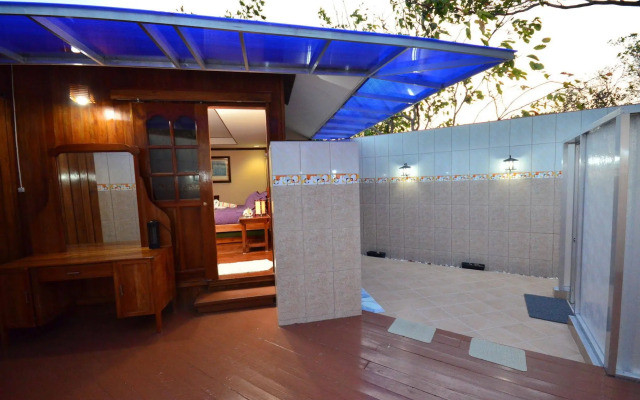 Arena Island Resort