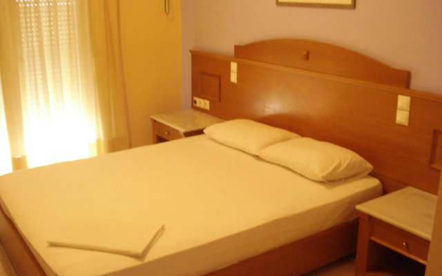 Hotel Cybele