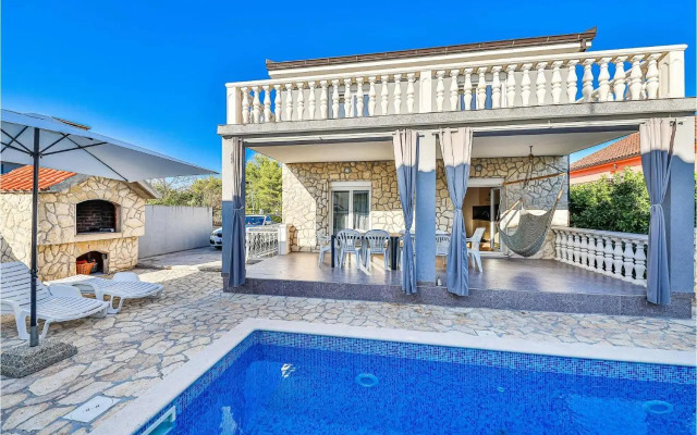 Holiday home Okrug Gornji 73 with Outdoor Swimmingpool