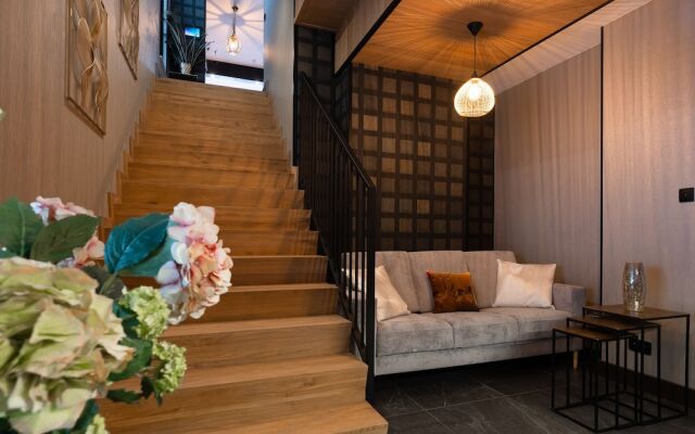 Art Suites Hotel