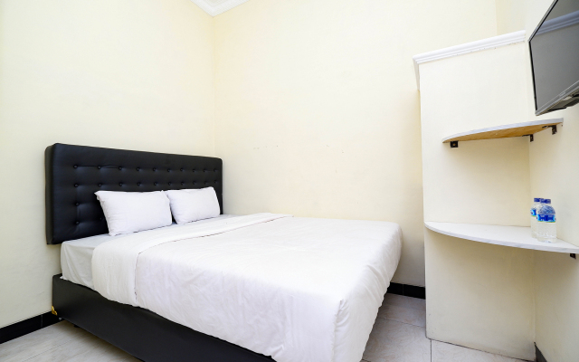 Super OYO Capital O 2258 Santana Syariah Guest House