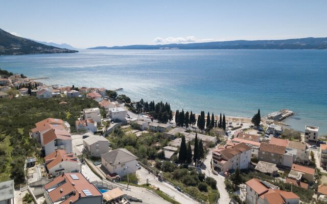 Apartments Tomic