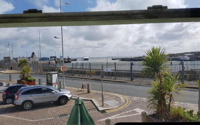 The Beach Hut Holyhead