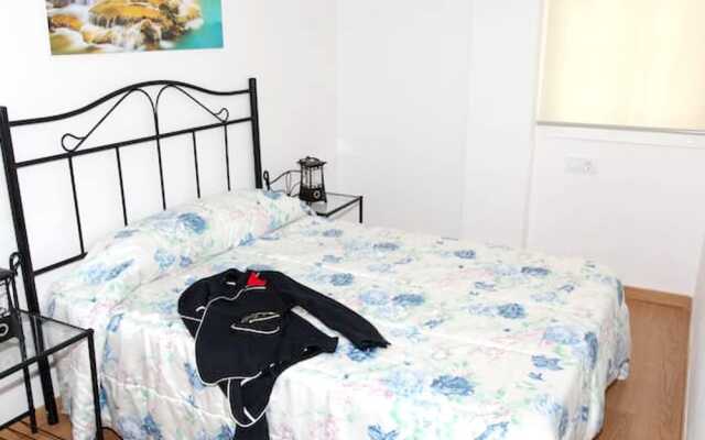 Apartment with 3 Bedrooms in Sevilla