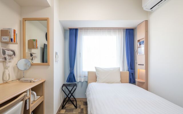 Toyoko Inn Yokohama-Eki Nishi-Guchi