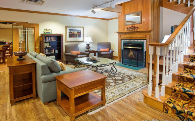 Country Inn & Suites by Radisson, Dalton, GA