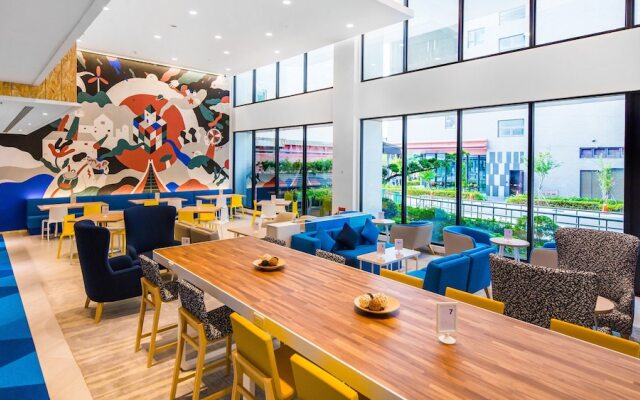 Holiday Inn Express Taichung Fengchia