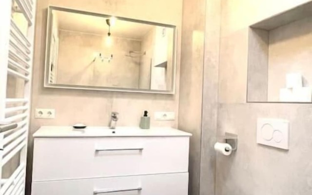 Penthouse 3 Bedrooms- Garden in Center