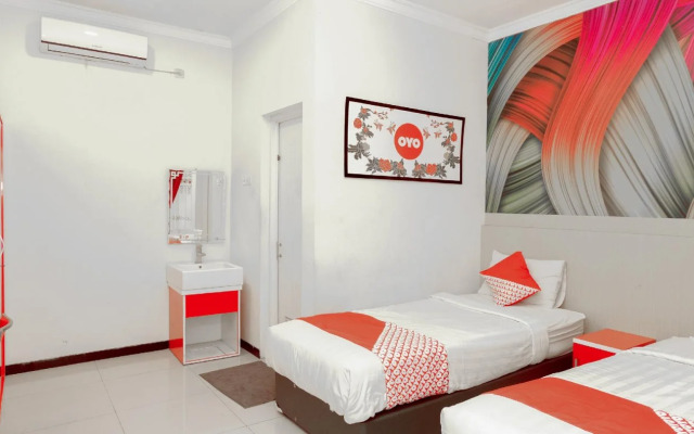 OYO 351 Syariah Guest House Karanglo