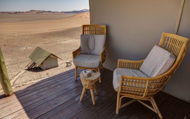 Kanaan N/a'an ku sê Desert Retreat
