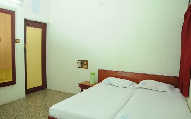 Hotel RadhaKrishna