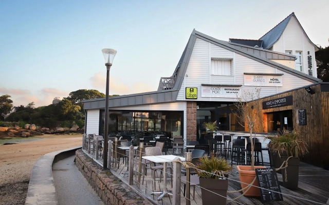 Logis Hôtel Saint-Guirec et de la Plage