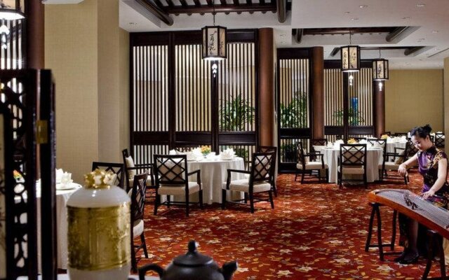 Ningbo Nanyuan Universe Deluxe Hotel