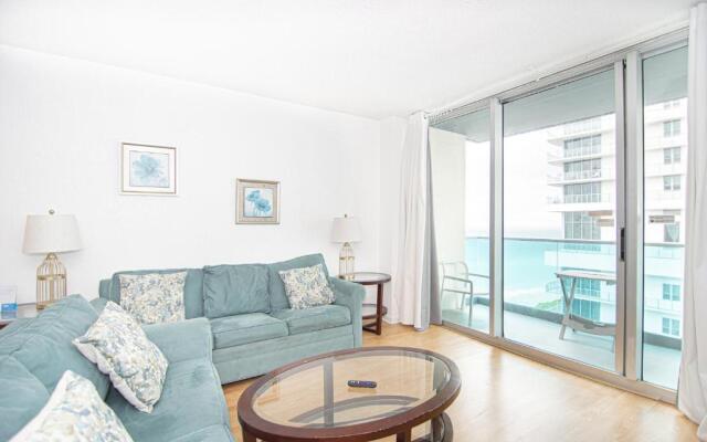 Apartment Hallandale L15