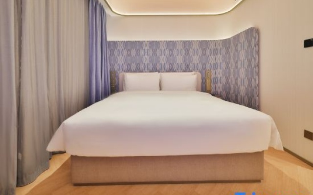 Huazhu - xinyi standard 1 bed room(Street view) — фото 1