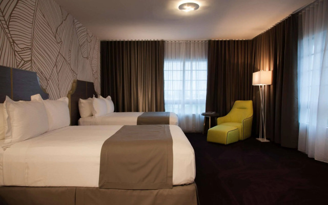 The L Hotel