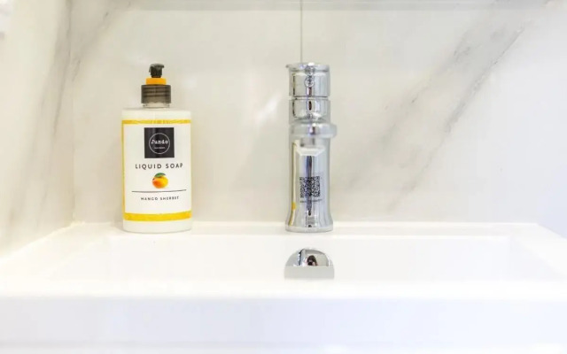 Апартаменты на улице Защитников Кавказа 114