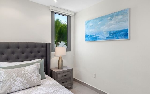 2bd Ocean View At Condado Beach, San Juan +parking 2 Bedroom Apts by Redawning