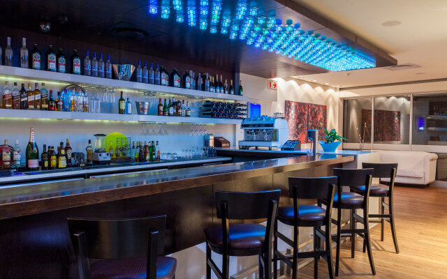 Colosseum Hotel