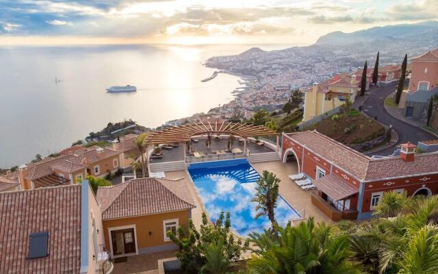 Apartment with One Bedroom in Funchal, with Wonderful Sea View, Shared Pool, Furnished Garden - 4 Km From the Beach