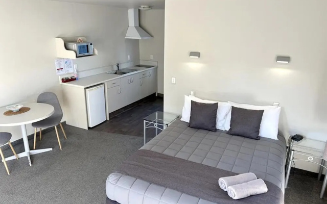 Jade Court Motor Lodge